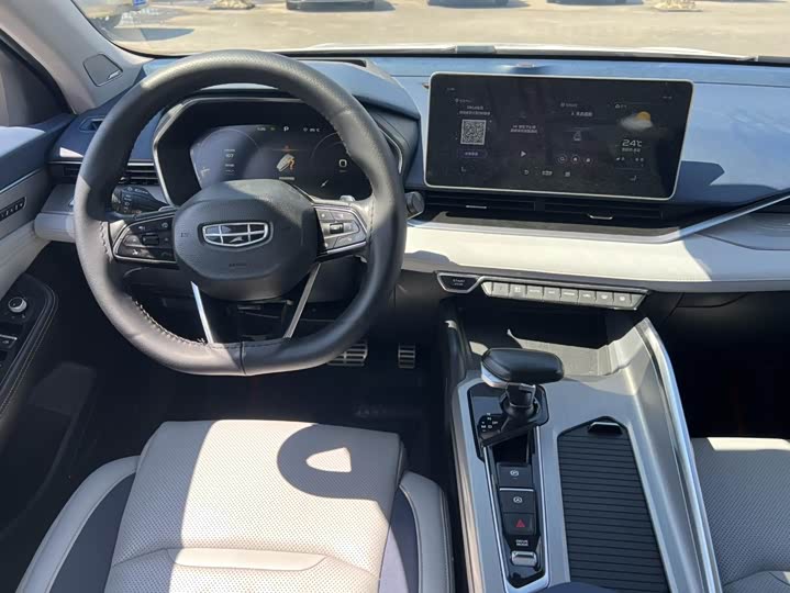 Фото 6 - Geely Preface