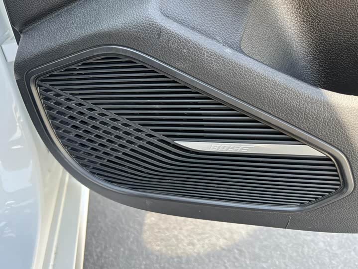 Фото 9 - Geely Preface