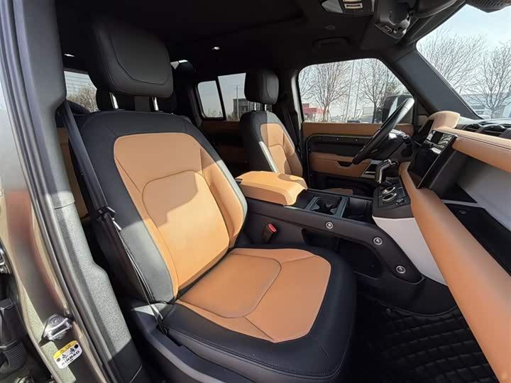 Фото 6 - Land Rover Defender