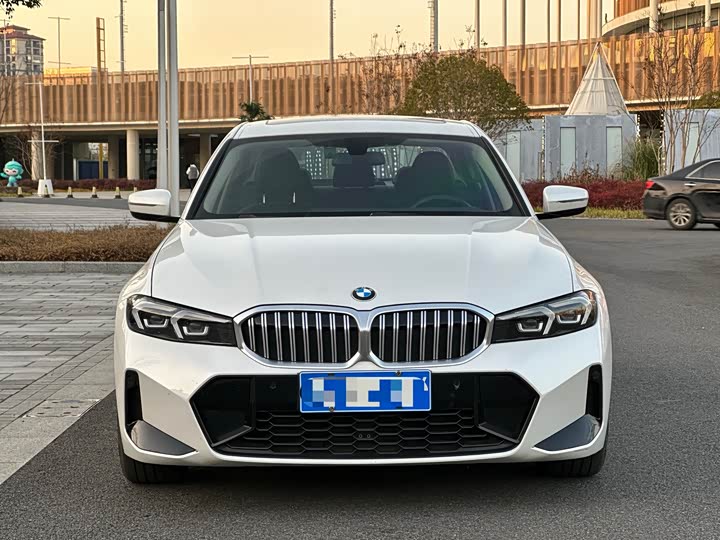 Фото 2 - BMW 3 Series