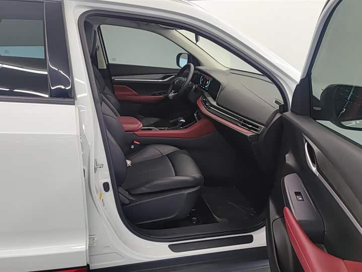 Фото 8 - Changan CS55 Plus