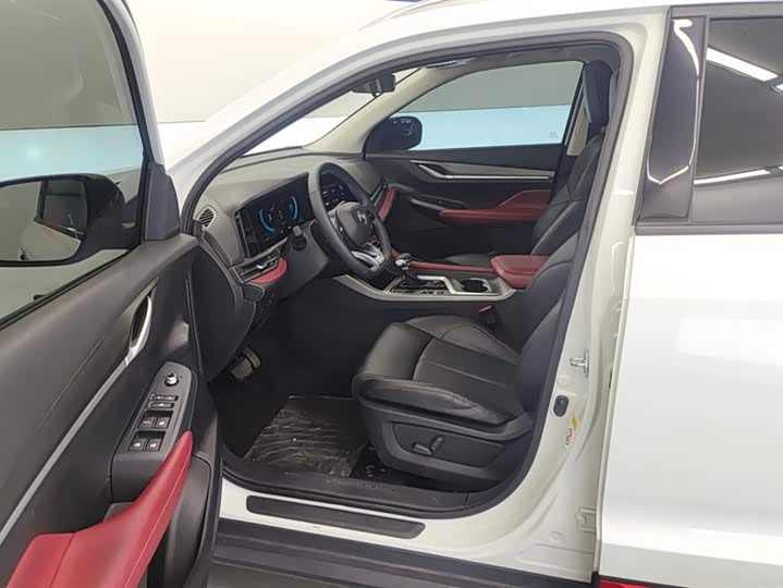 Фото 9 - Changan CS55 Plus