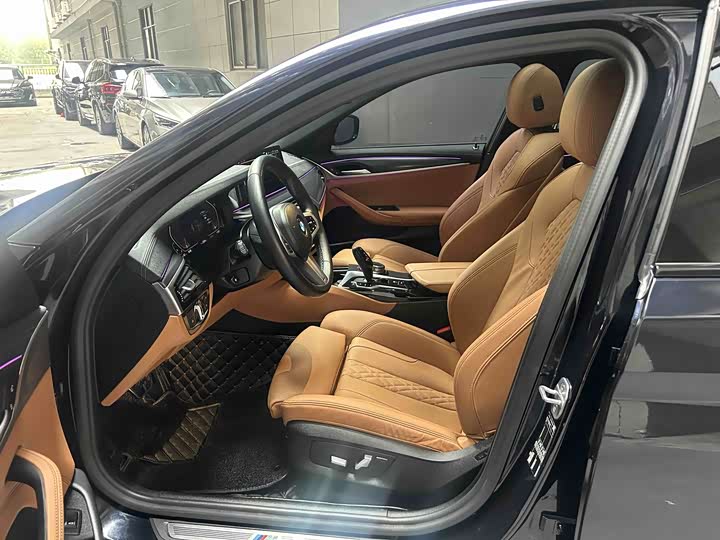 Фото 5 - BMW 5 Series