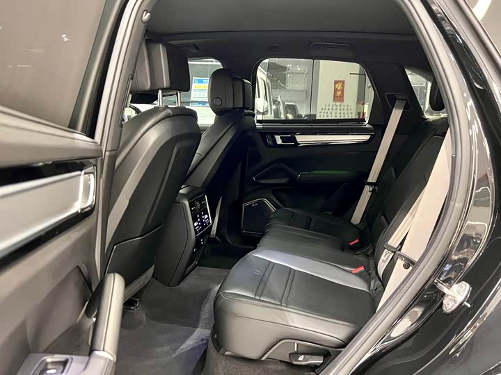 Фото 4 - Porsche Cayenne