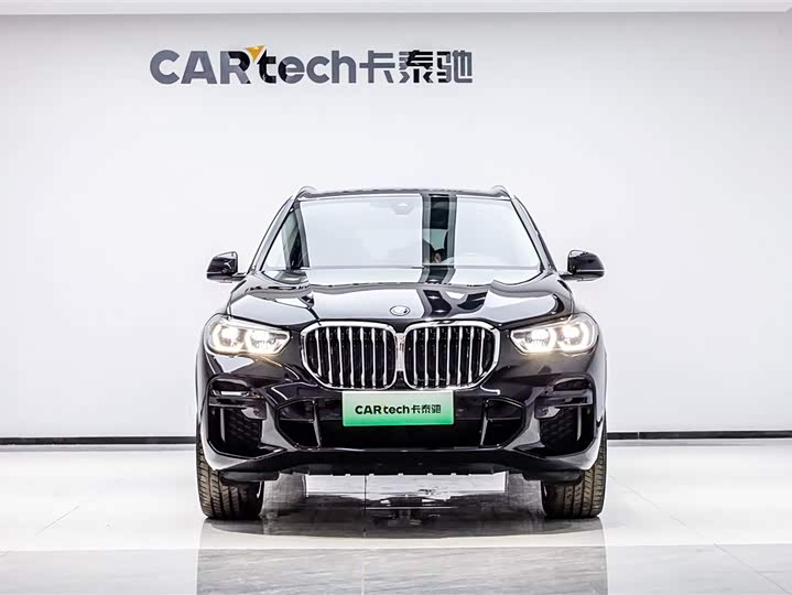 Фото 2 - BMW X5 Hybrid