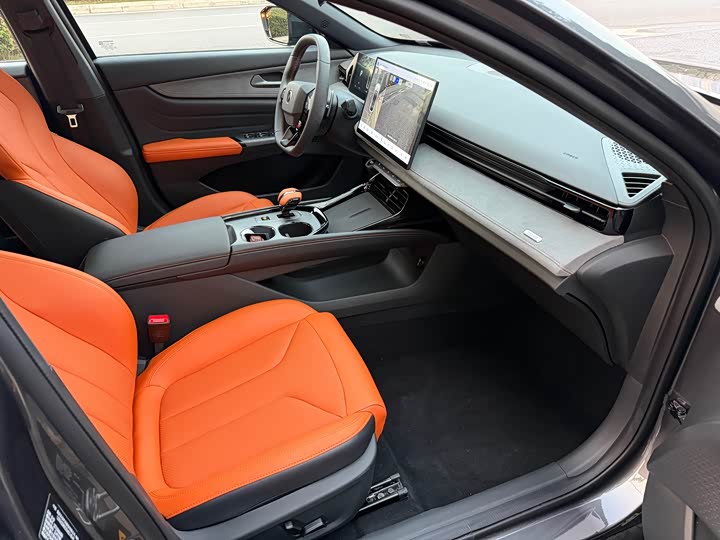 Фото 6 - Changan UNI-V