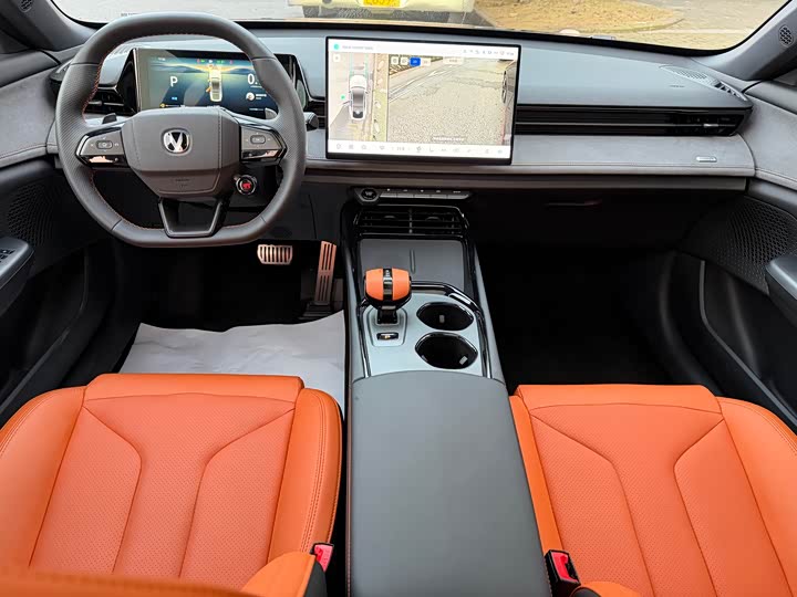 Фото 8 - Changan UNI-V