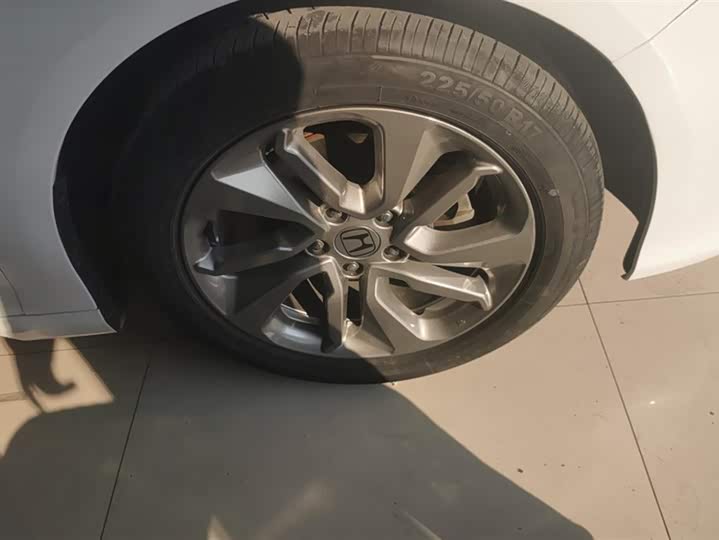 Фото 6 - Honda Accord