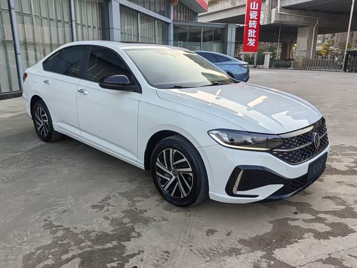 Фото 3 - Volkswagen Lavida