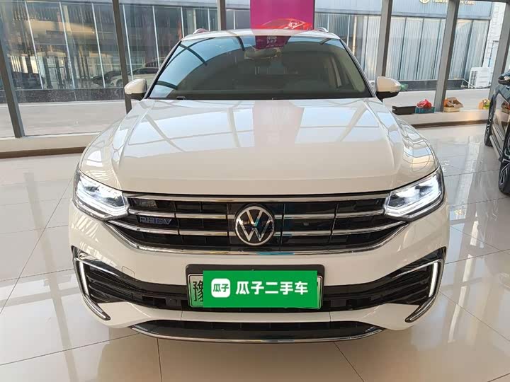 Фото 3 - Volkswagen Tiguan L Hybrid