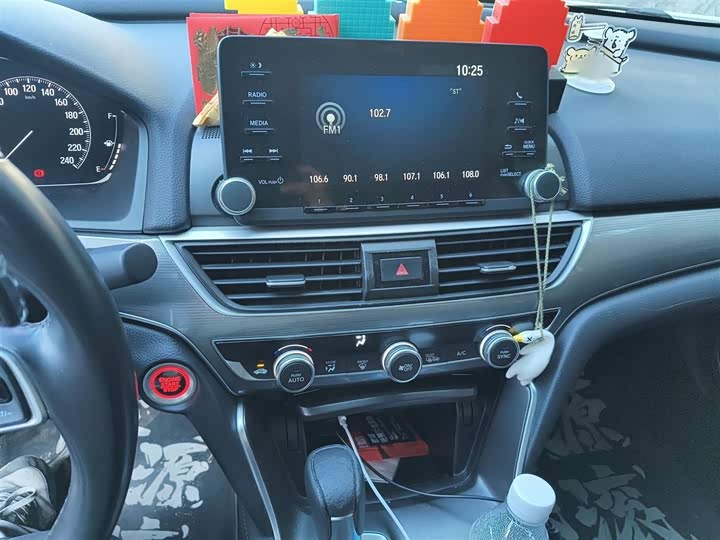 Фото 6 - Honda Accord