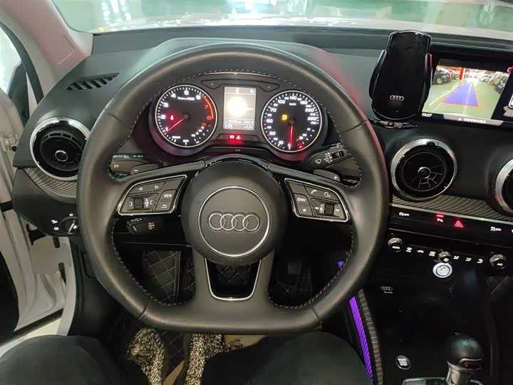 Фото 3 - Audi Q2L