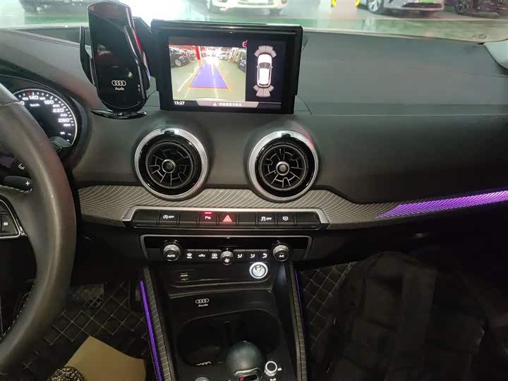 Фото 5 - Audi Q2L