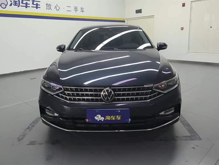 Фото 2 - Volkswagen Magotan