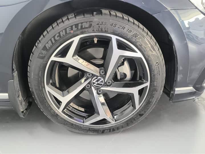 Фото 6 - Volkswagen Magotan