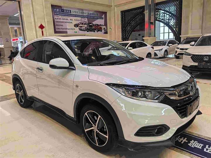 Фото 3 - Honda Vezel