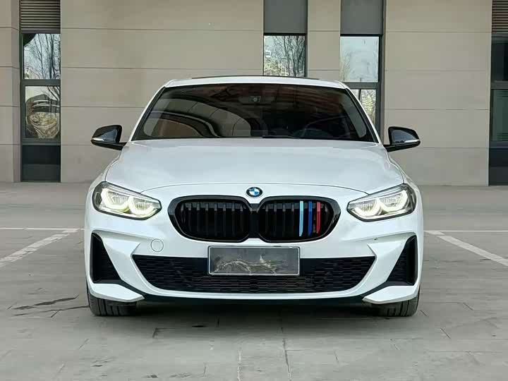 Фото 2 - BMW 1 Series