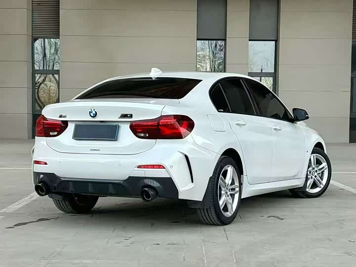Фото 6 - BMW 1 Series
