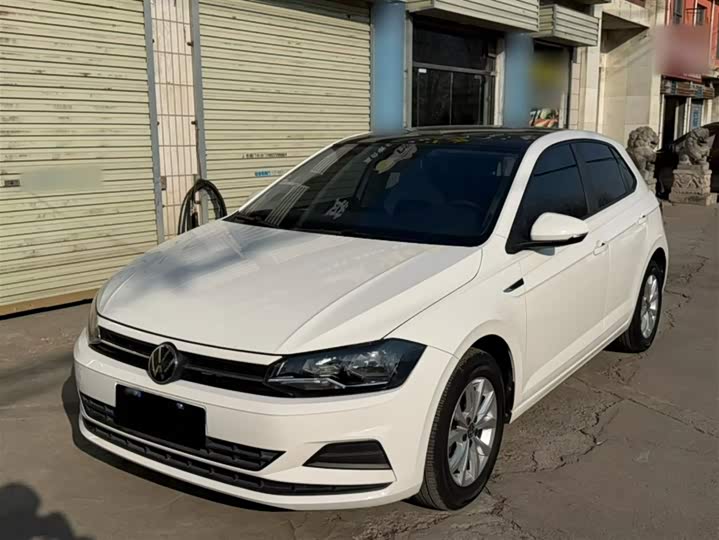 Фото 1 - Volkswagen Polo