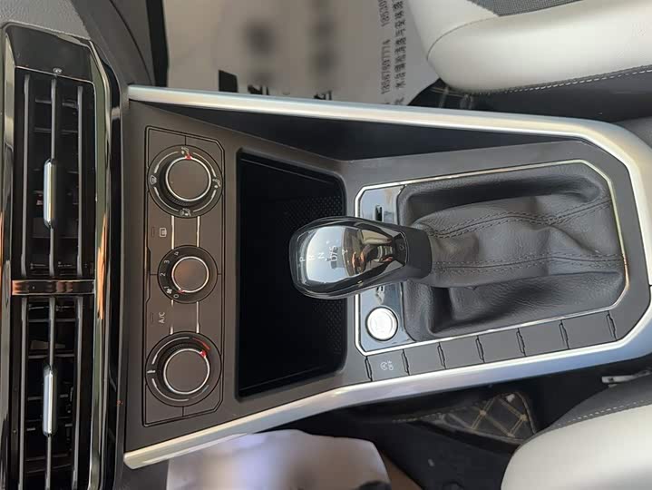 Фото 3 - Volkswagen Polo