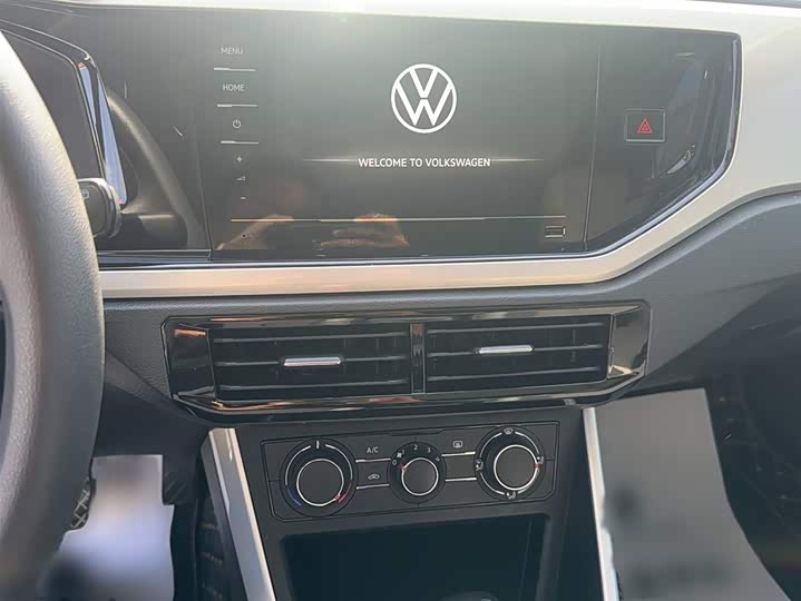 Фото 7 - Volkswagen Polo