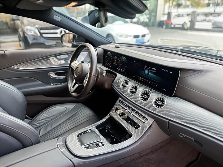 Фото 7 - Mercedes-Benz CLS-Class