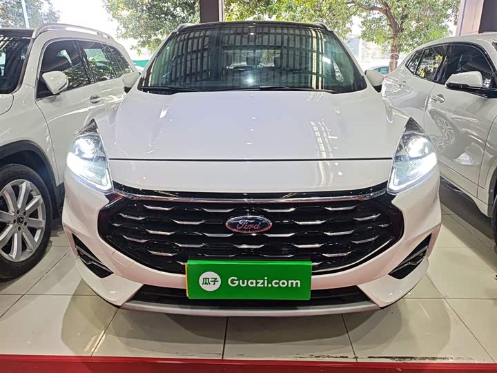 Фото 3 - Ford Escape