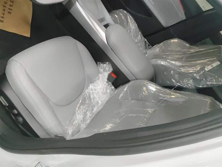 Фото 9 - XPeng Mona M03