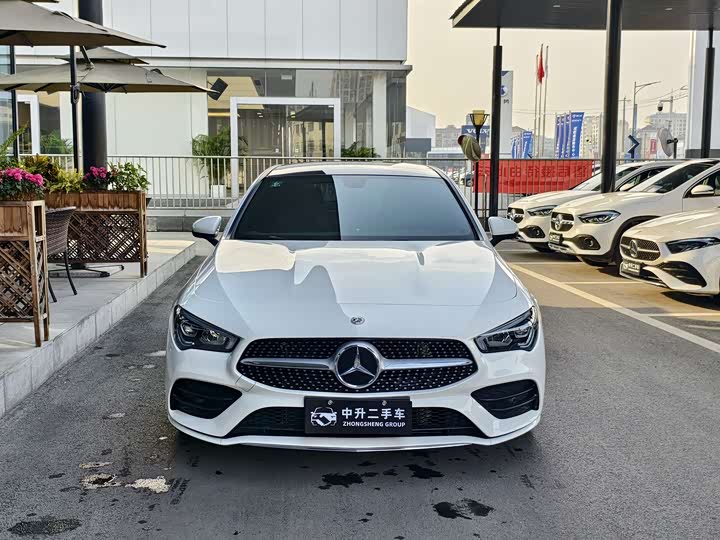 Фото 3 - Mercedes-Benz CLA-Class