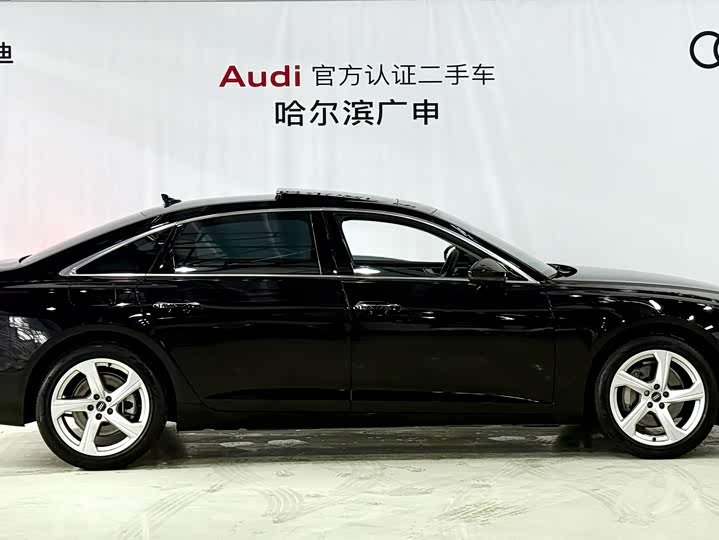 Фото 7 - Audi A6L