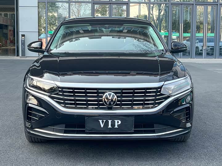 Фото 2 - Volkswagen Passat