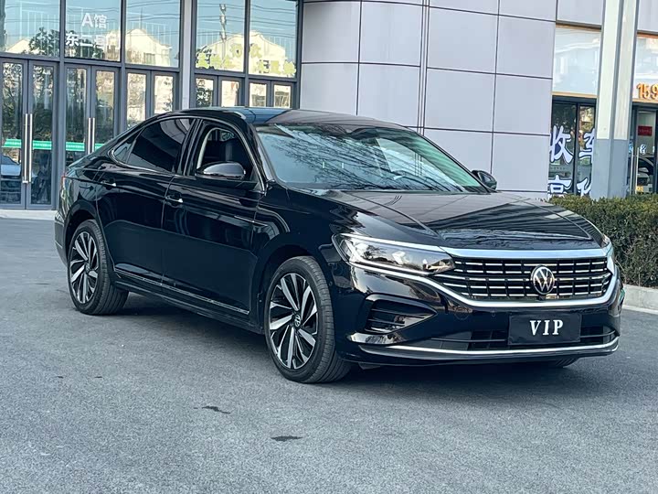 Фото 3 - Volkswagen Passat