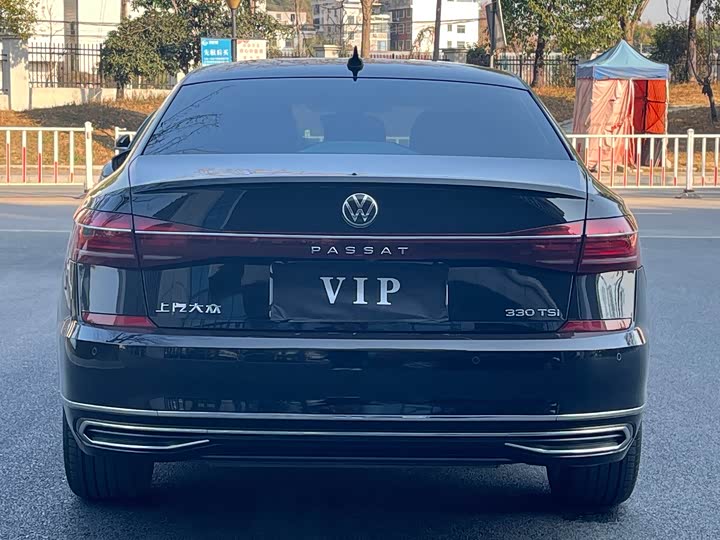 Фото 4 - Volkswagen Passat