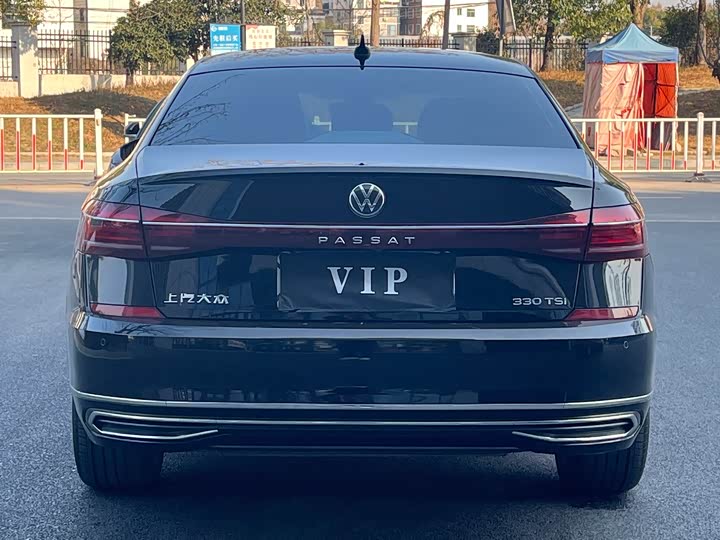 Фото 5 - Volkswagen Passat