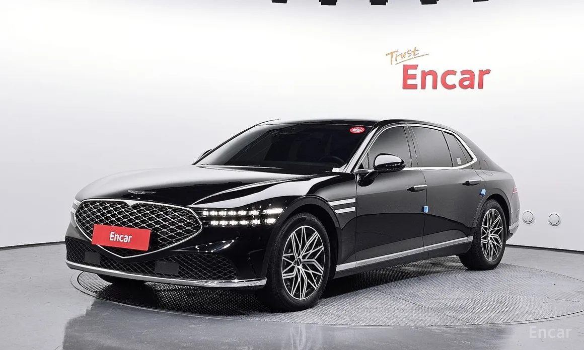 Фото 1 - Genesis G90