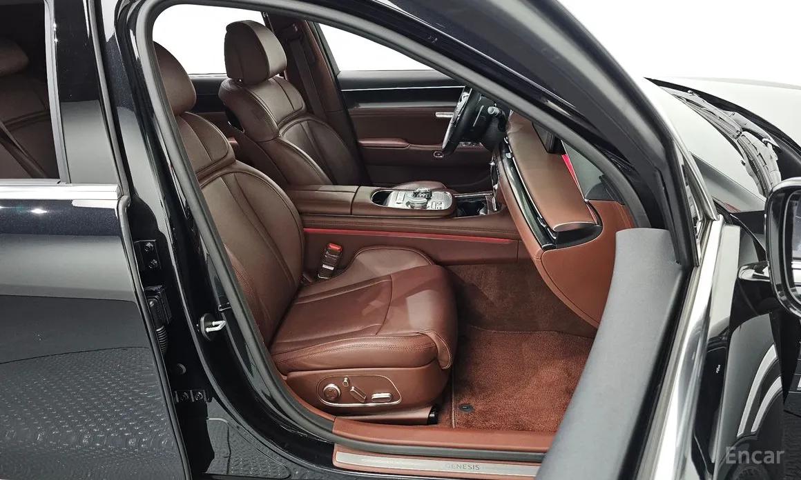 Фото 13 - Genesis G90