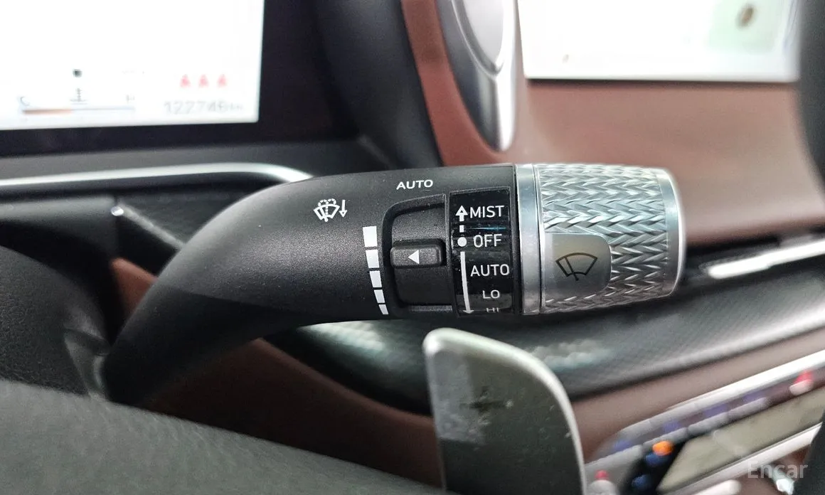 Фото 16 - Genesis G90