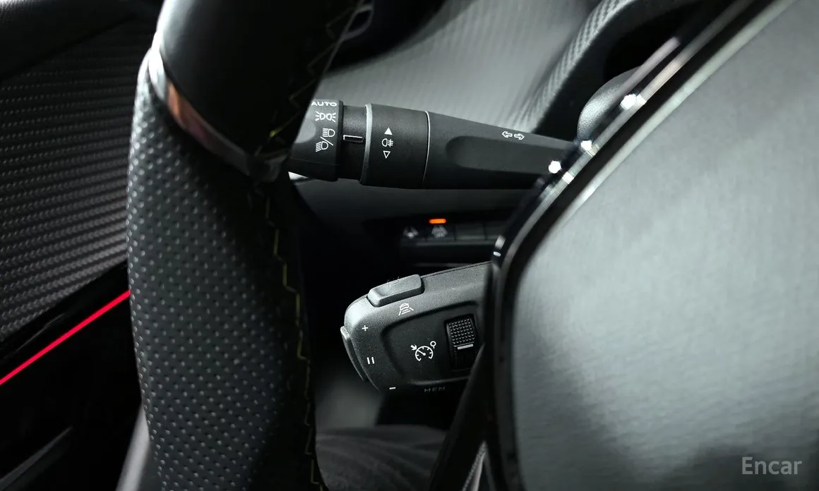 Фото 19 - Peugeot 208