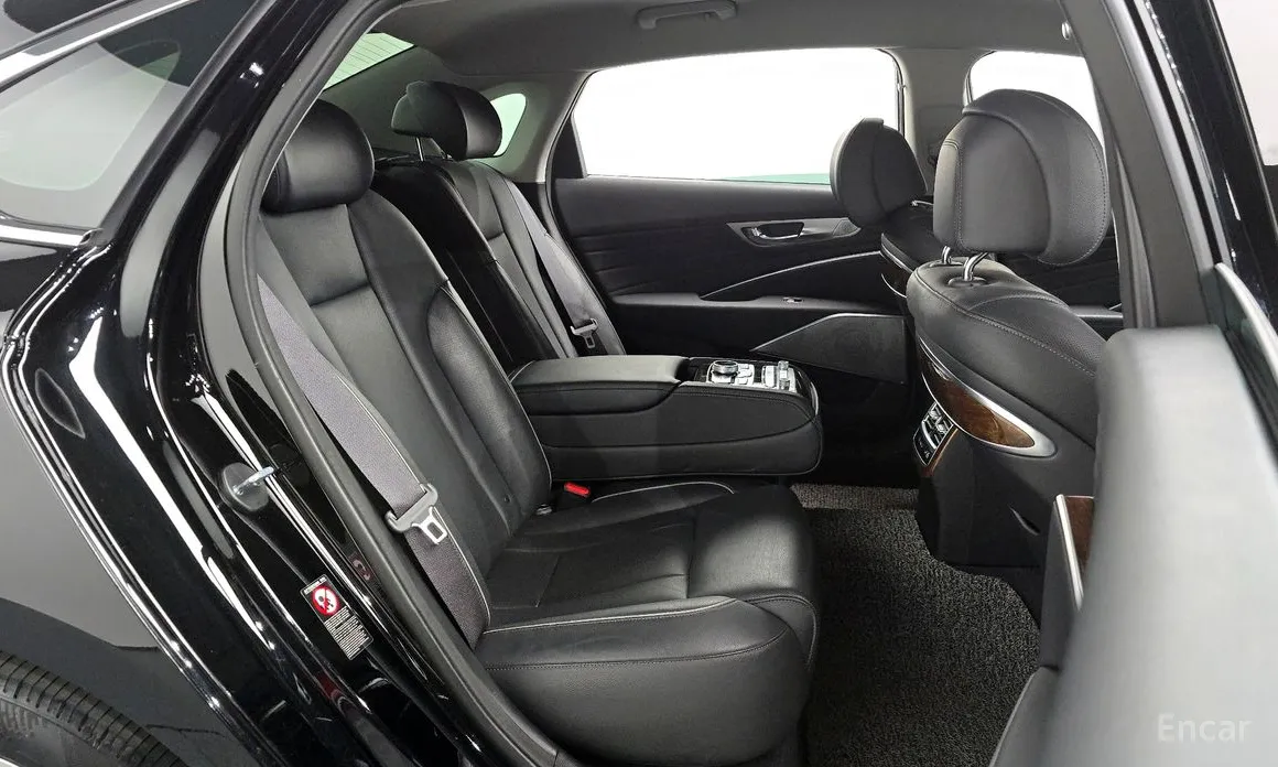 Фото 12 - Kia K9