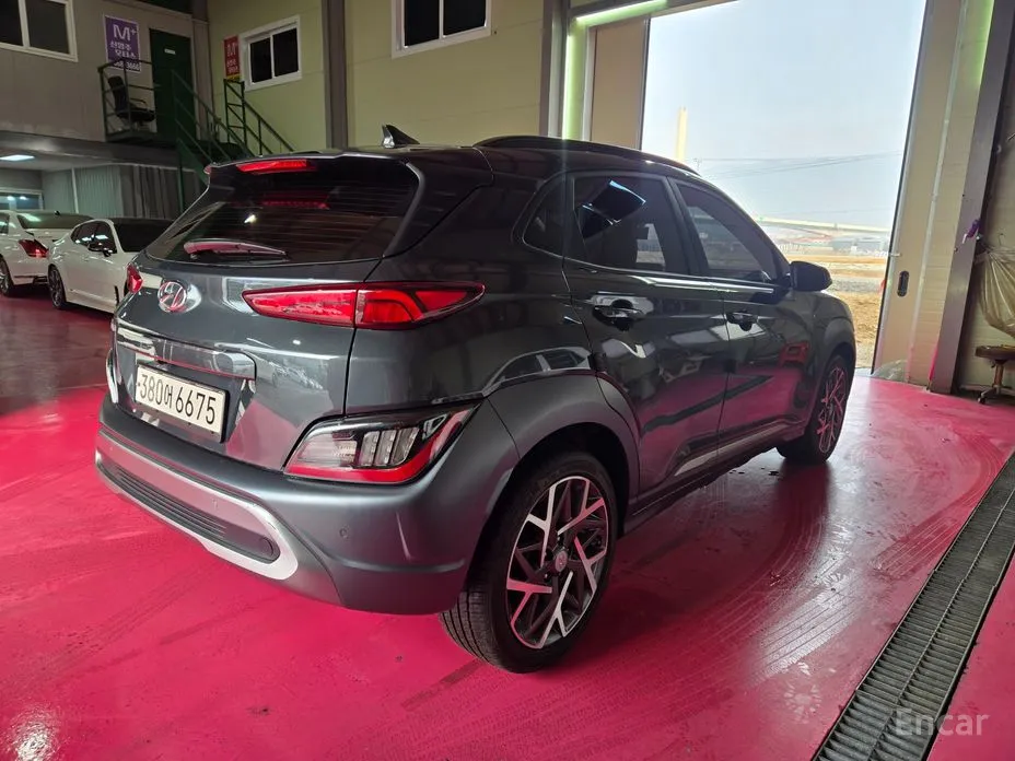 Фото 2 - Hyundai Kona