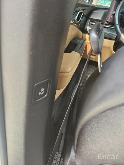 Фото 11 - Kia Carnival