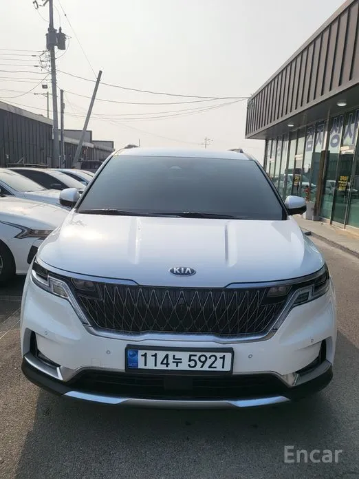 Фото 3 - Kia Carnival