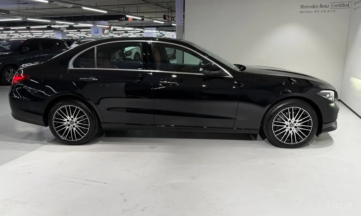 Фото 9 - Mercedes-Benz C-Class