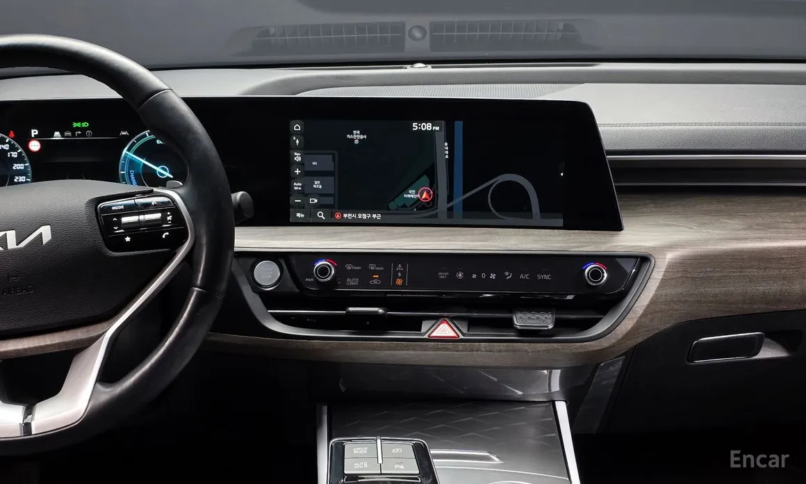 Фото 14 - Kia K8