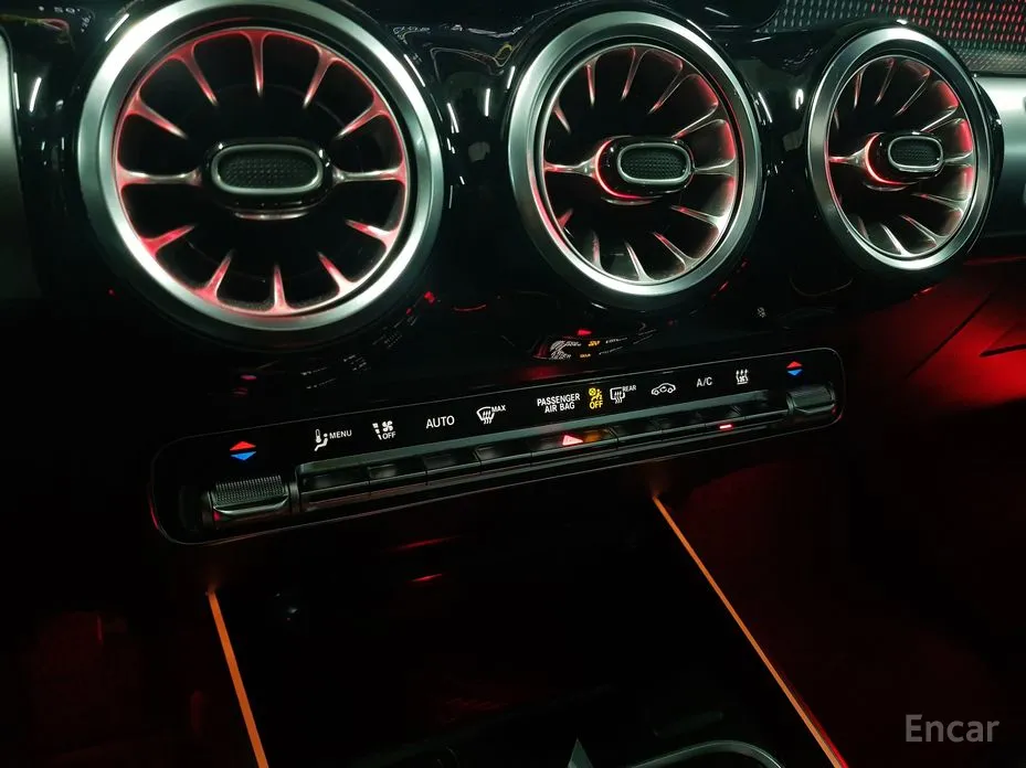 Фото 13 - Mercedes-Benz EQB