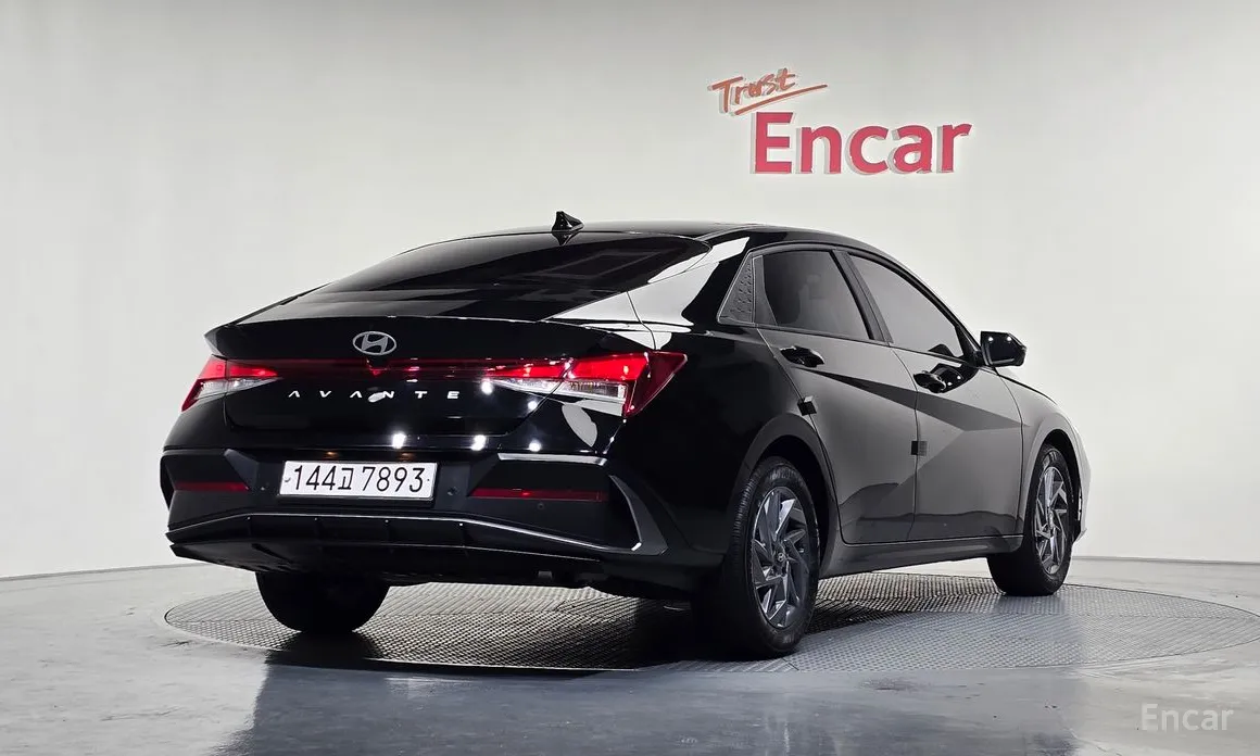 Фото 2 - Hyundai Avante