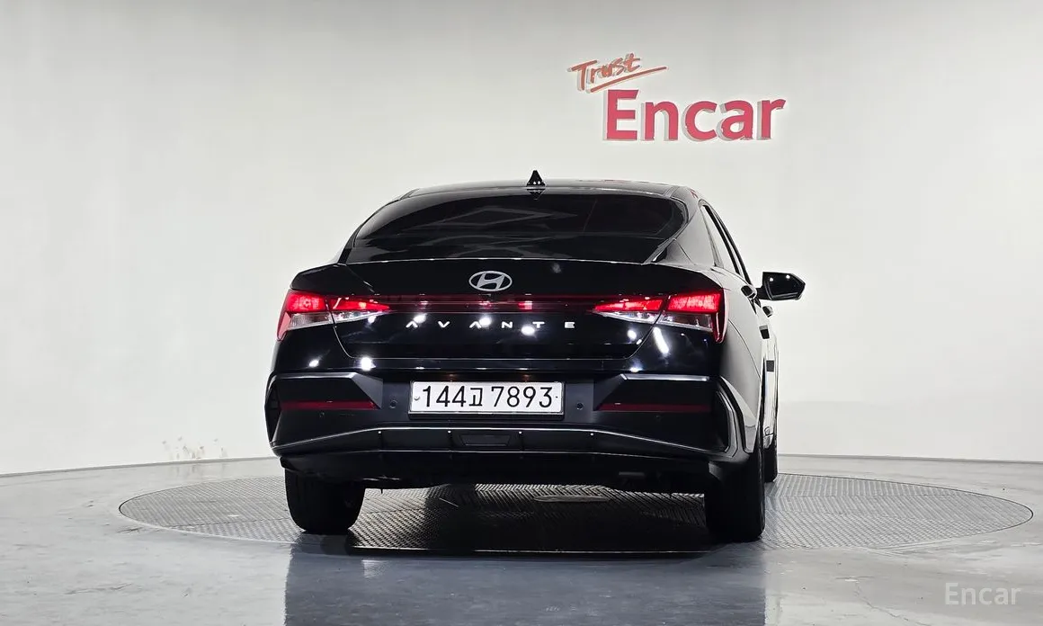 Фото 4 - Hyundai Avante