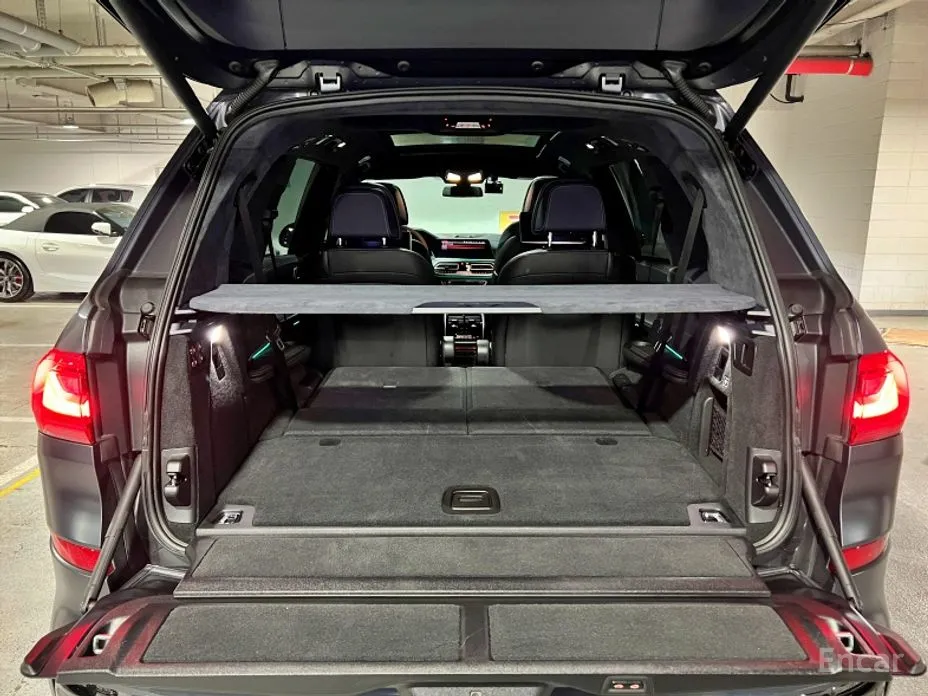 Фото 14 - BMW X7