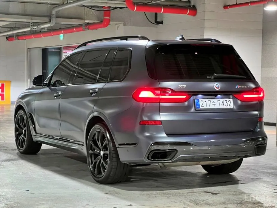 Фото 2 - BMW X7