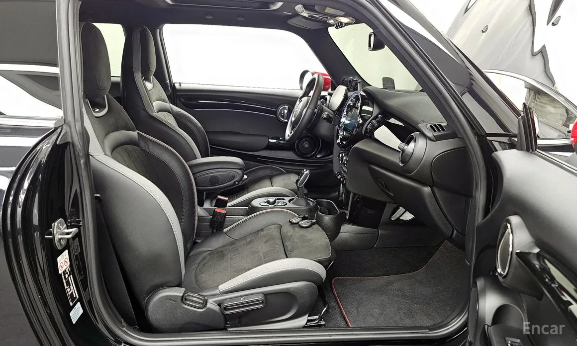 Фото 11 - Mini Cooper